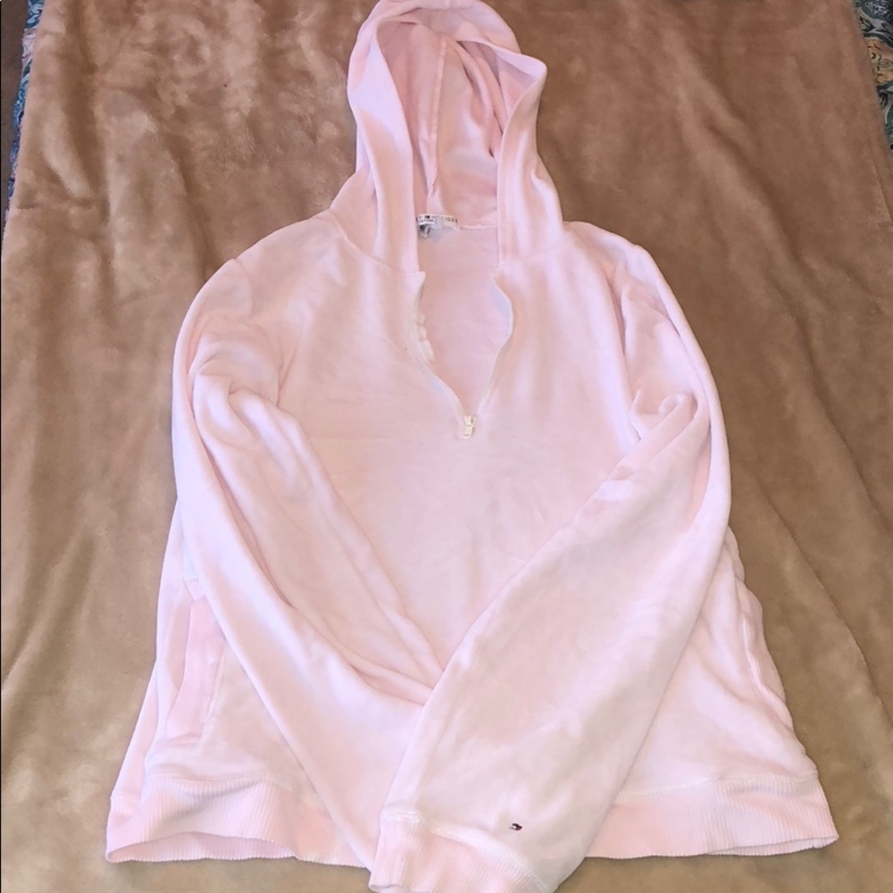 Small Tommy Hilfiger light pink sweatshirt